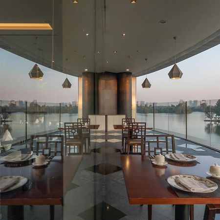 Lotte Hotel Yangon Exteriör bild